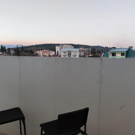 Blue Apartment Riverside 波德戈里察 外观 照片